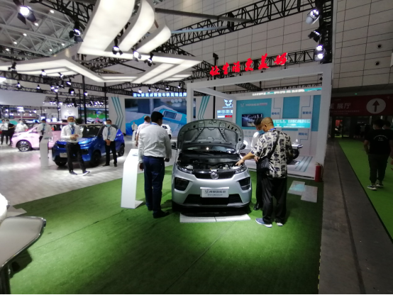 Xina (Jinan) Automòbil i vehicle elèctric de nova energia 1